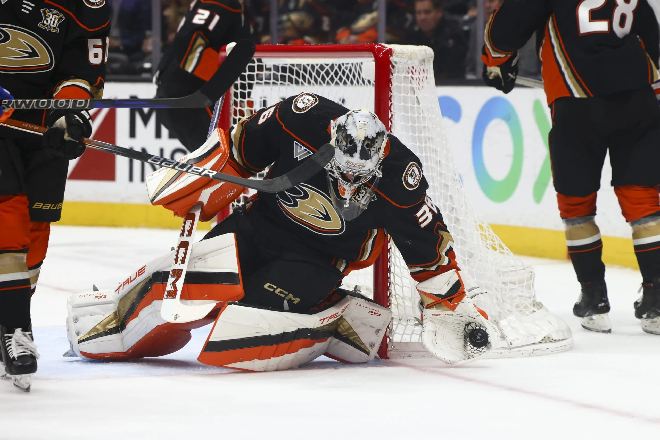 Anaheim Ducks Battle Injuries and Free‑Agent Uncertainty in a High‑Stakes Playoff Push