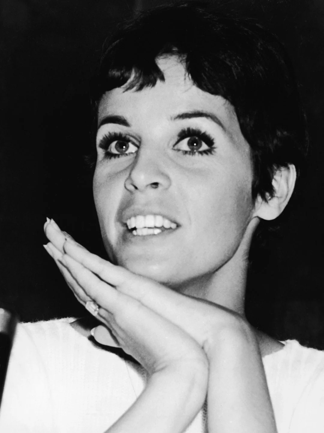 Hollywood Remembers Claudine Longet as Singer Longet dies at 84 [titlebase] – A Legacy of Song and Scandal