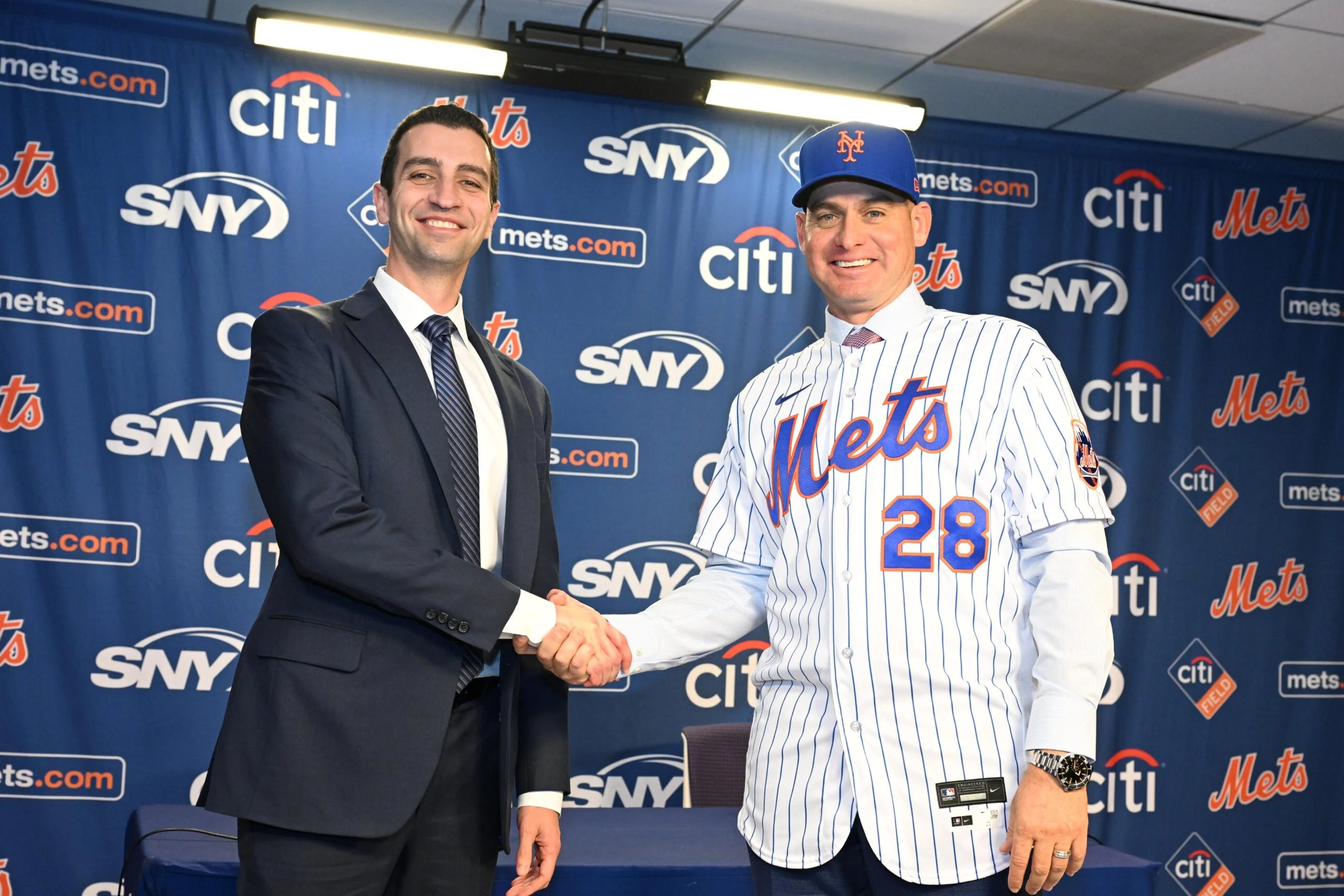 Noah Syndergaard’s Double Drama: Ex‑Podcaster Sparks Feud While He Rips Mets Management