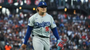 sf giants game today: Giants Rally Past Dodgers 6-2 Amid Lineup Drama